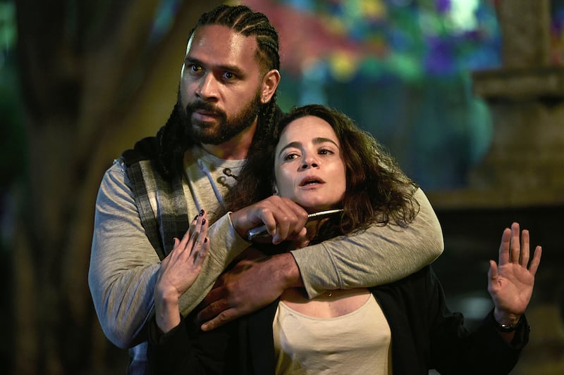 Alice Braga as Valeria Melo.