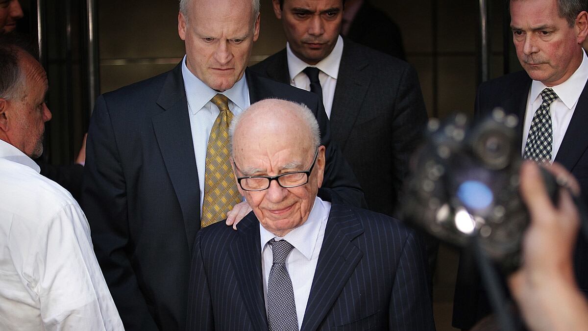 articles/2012/07/22/8-questions-and-answers-about-rupert-murdoch-s-resignation/rupert-murdoch-resignation-for-dummies-zeitlin_xx1est