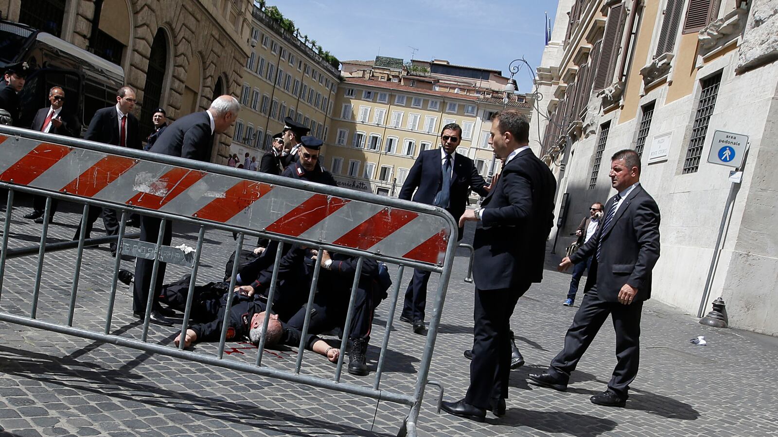 cheats/2013/04/28/two-shot-near-pm-s-office-in-italy/130428-rome-shooting-cheat_fzmgka