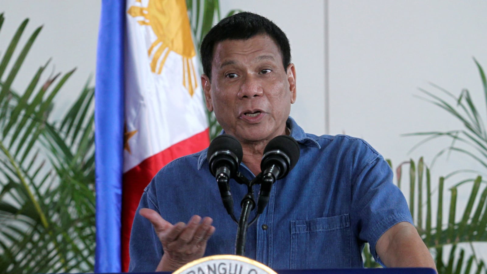 cheats/2016/10/17/duterte-dead-children-are-collateral/161017-duterte-cheat_prdvqy