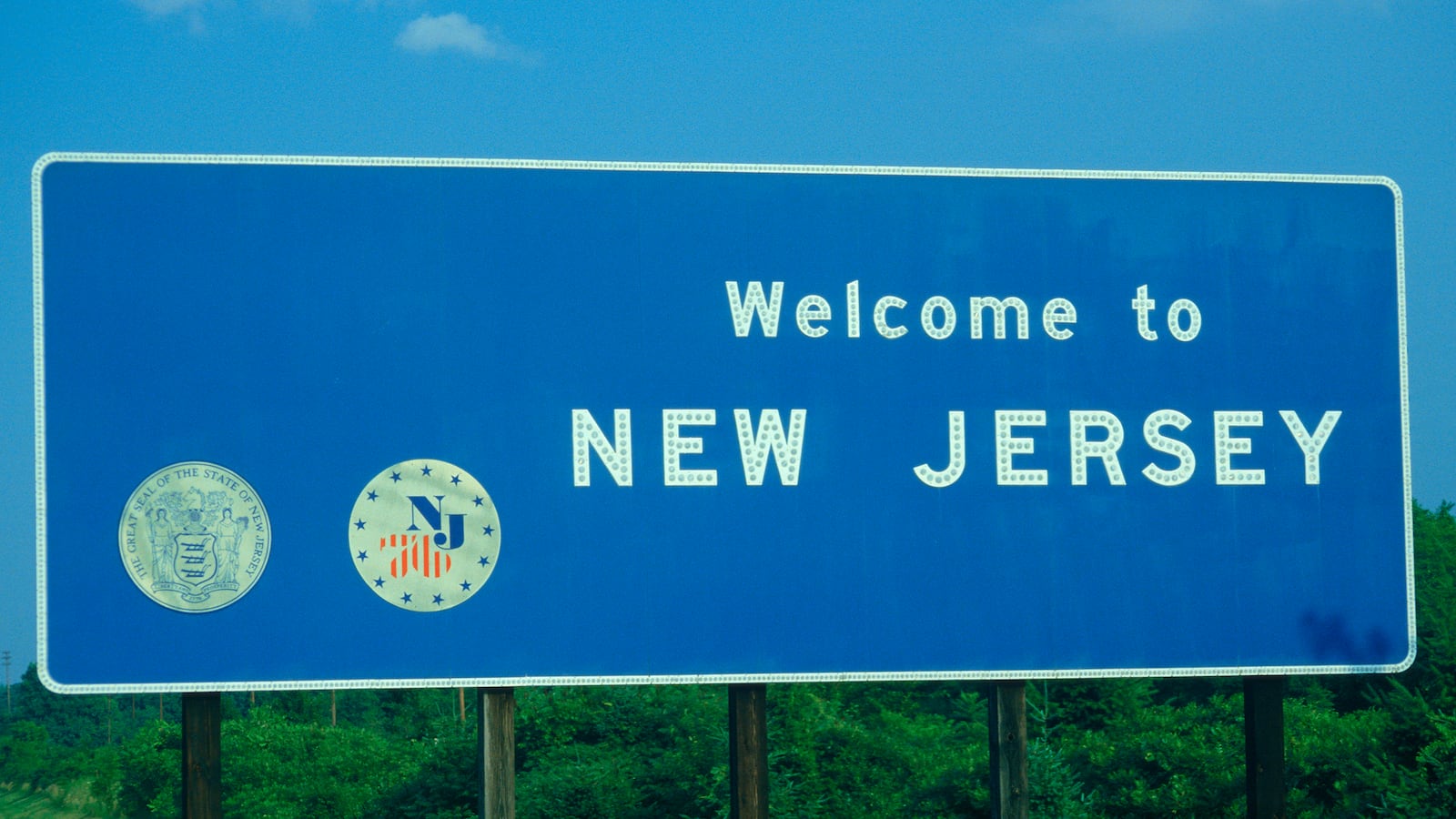 articles/2013/08/30/new-jersey-s-syrian-community-rallies-against-a-u-s-intervention/130829-syrians-new-jersey-tease_oelqjm