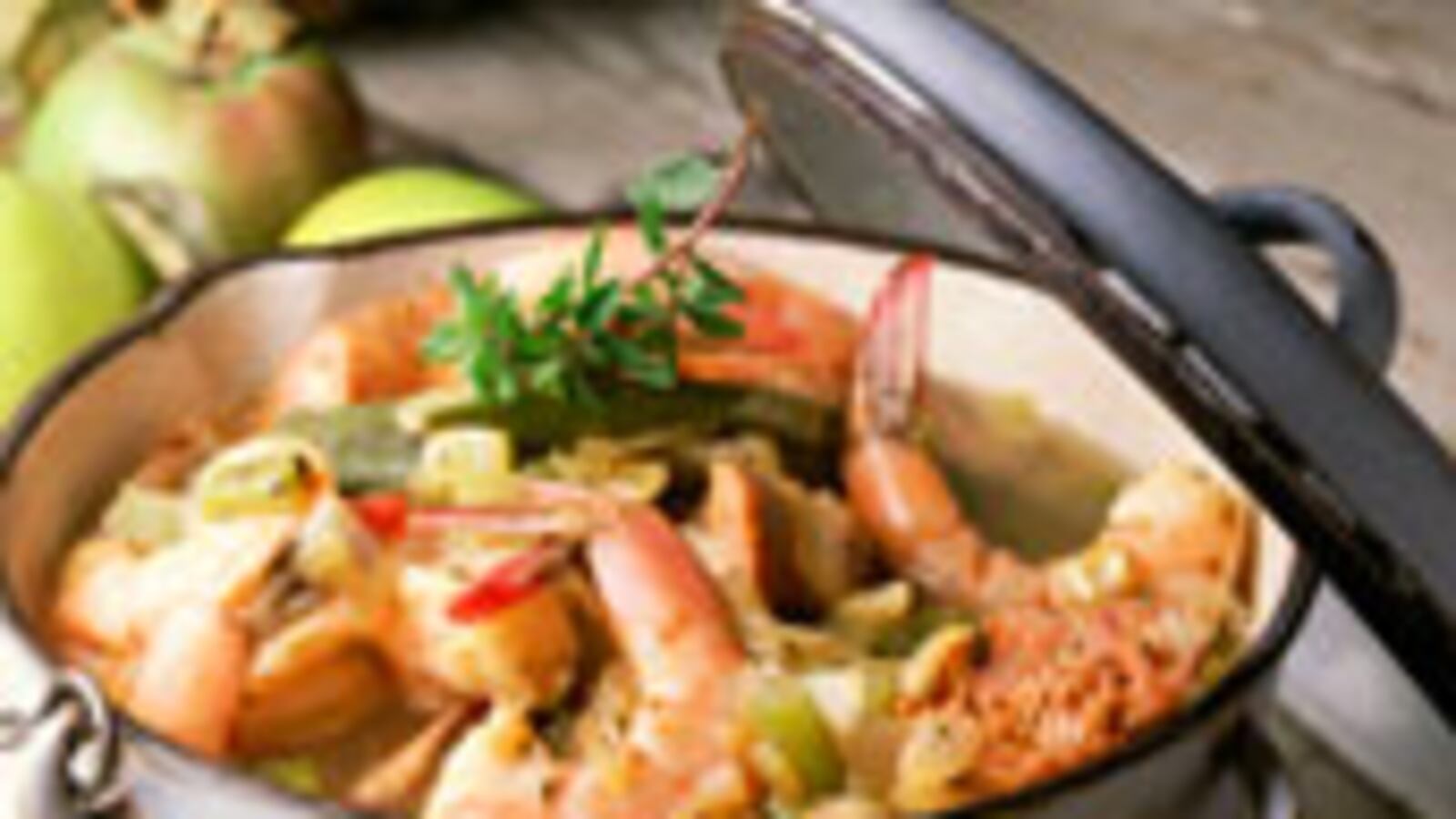 articles/2010/02/17/secrets-of-creole-and-cajun-food/cajun-vs-creole_82447_s3cp4w