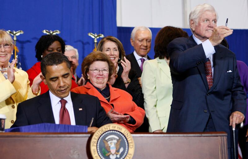 galleries/2009/08/26/teddy-s-final-days/ted-kennedy-final-days-10_bidzjs