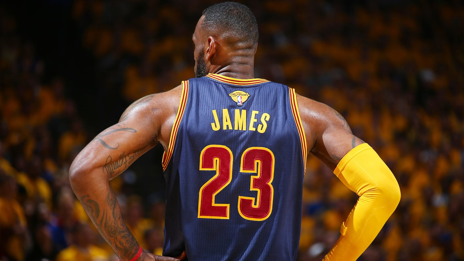 articles/2015/06/15/win-or-lose-give-lebron-the-nba-finals-mvp/150615-silverman-lebron-tease_pajghd