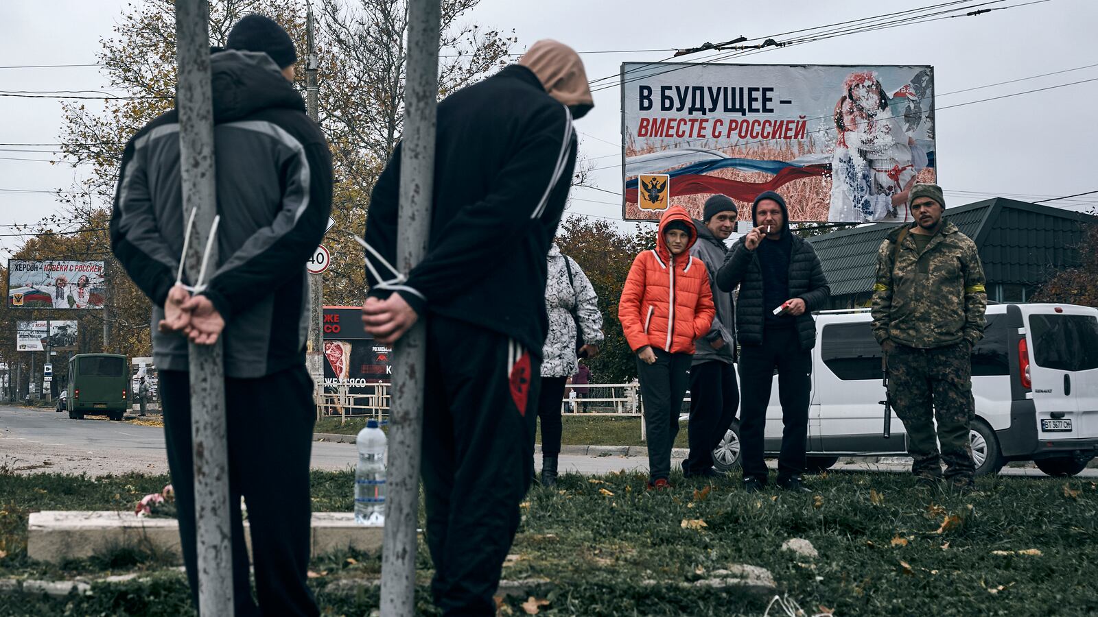 221113-ukraine-russia-tease_z0kg9x