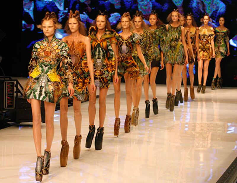 galleries/2010/02/11/alexander-mcqueen/alexander-mcqueen-17_vcmmnd