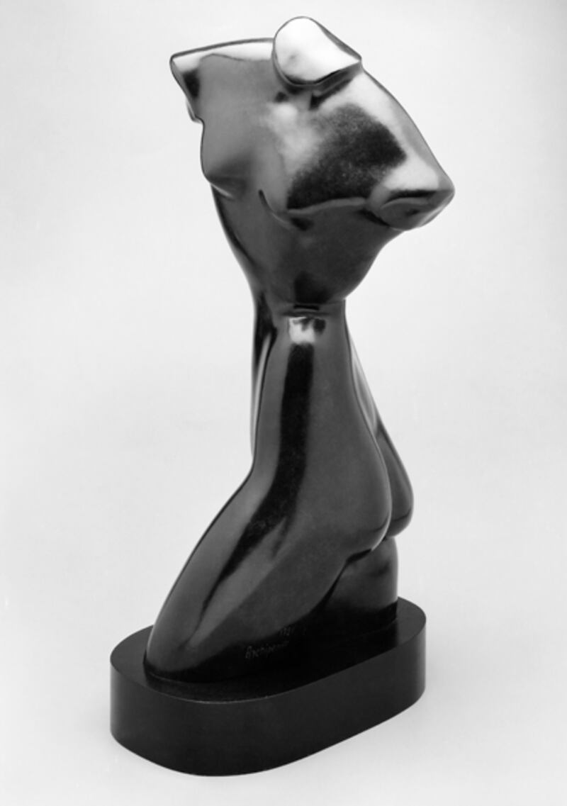 galleries/2011/08/14/modernist-photography-exhibit-boston-mfa-photos/boston-mfa-gallery13_qkzt3d