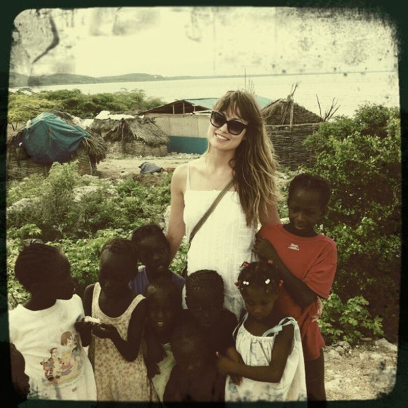 galleries/2011/05/26/best-celebrity-twitter-pictures/mp---gallery-week-in-twit-piolivia-wilde_hhknvx