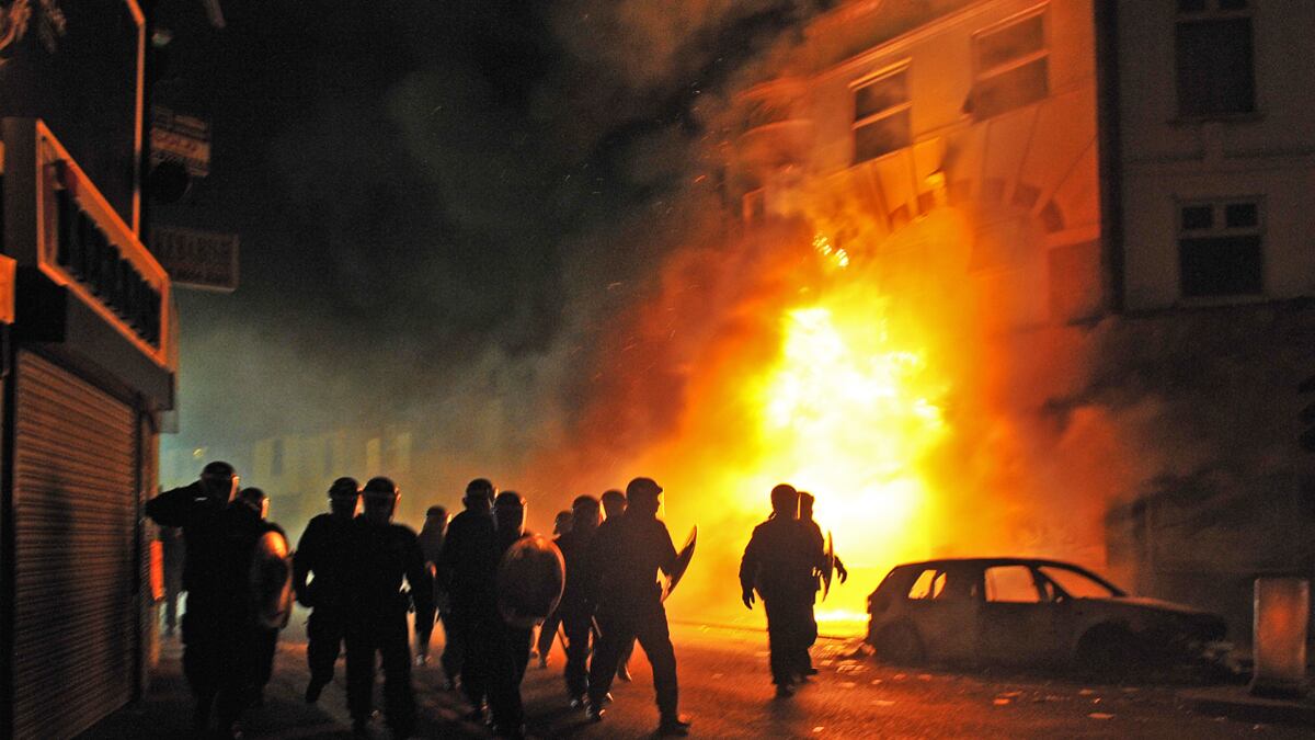 cheats/2011/08/09/british-far-right-we-will-stop-riots/london-riots-police_mwlbvn