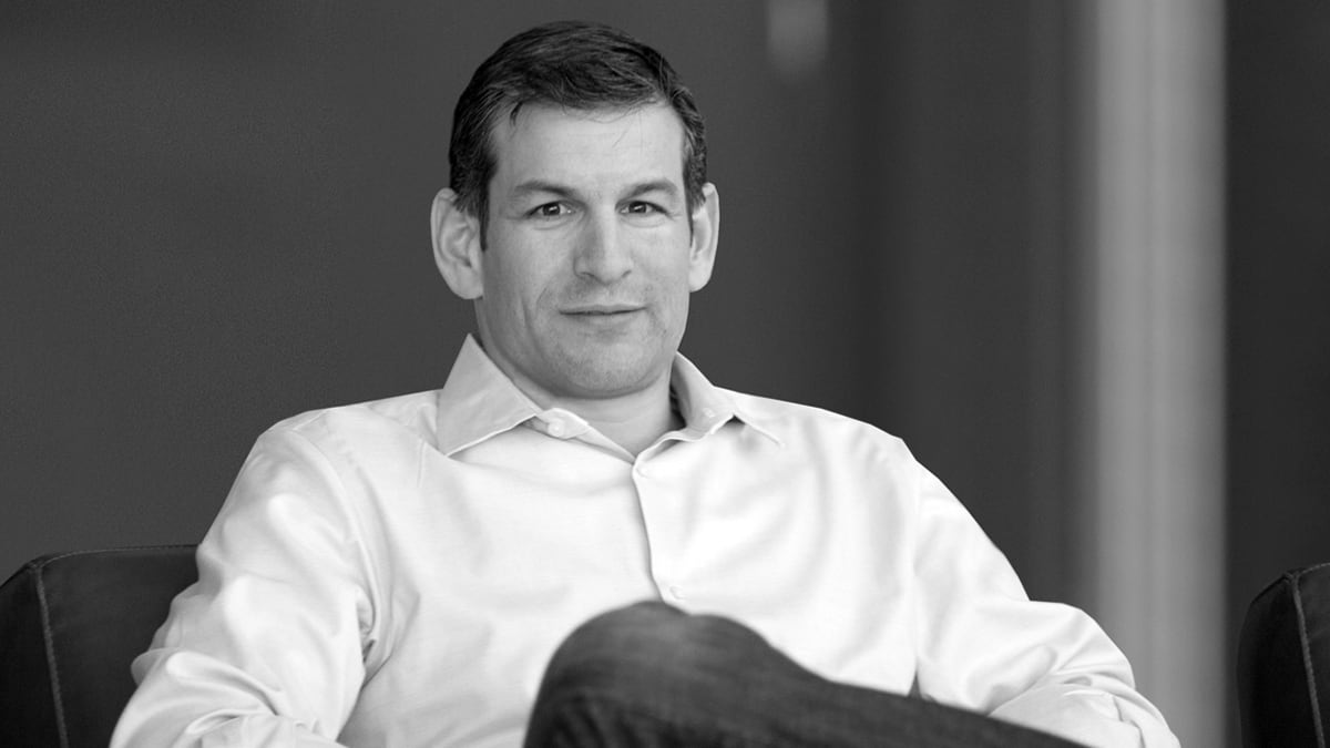 articles/2012/03/21/can-advertising-survive-digital-yes-by-leaving-mad-men-behind/jeff-rosenblum-questus-lyons_qffmif