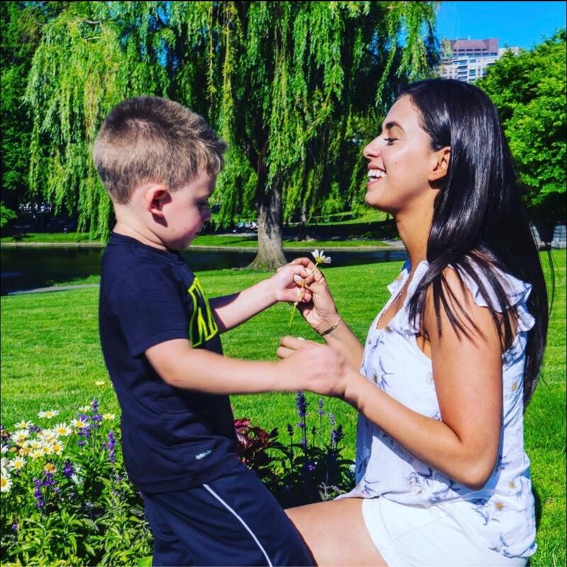 Bruna Ferreira and her son
