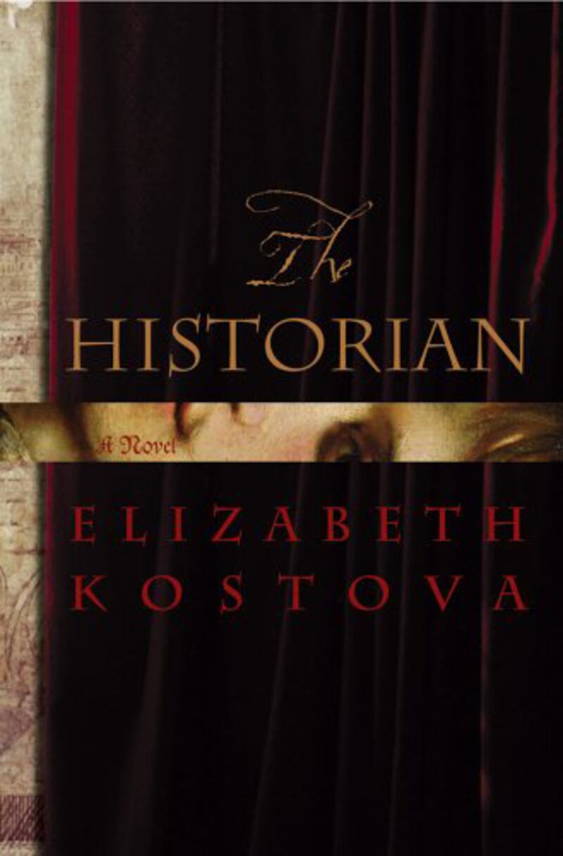 galleries/2011/07/23/summer-reading-junot-diaz-to-kathryn-stockett-pick-their-favorite/the-historian_itekfb