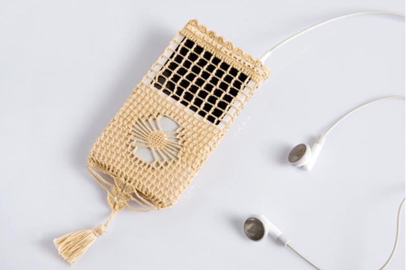 galleries/2011/12/07/holiday-gift-guide-tech-fashion-more/gift-guide-new-wave-granny_t30yzk