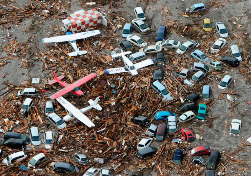 galleries/2011/03/11/quake-tsunami-hit-japan/japan-quake-5_jnpzdf