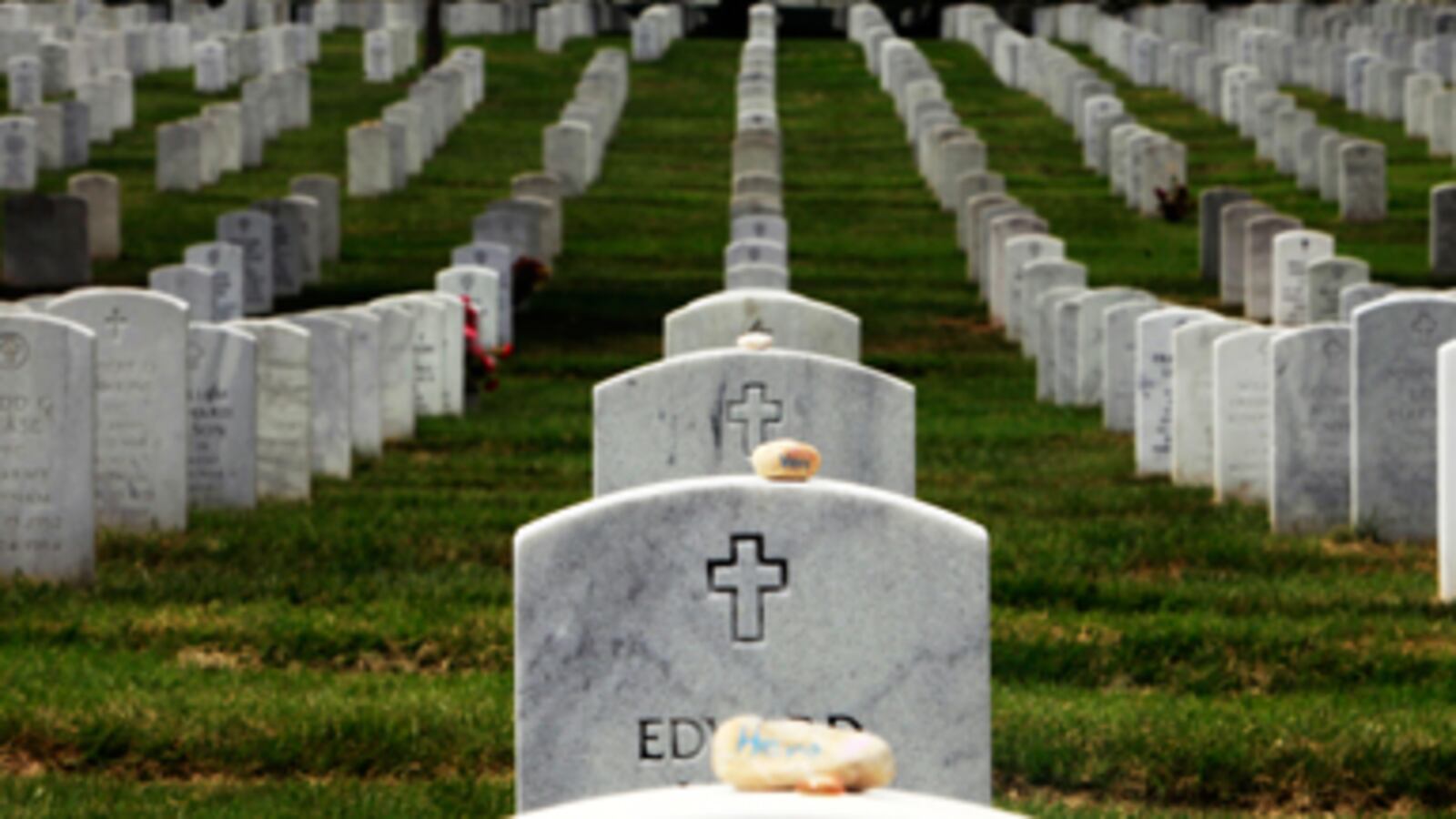 cheats/2011/05/11/us-reassessing-afghan-war-strategy/congress-reconsiders-war_ynyzsx