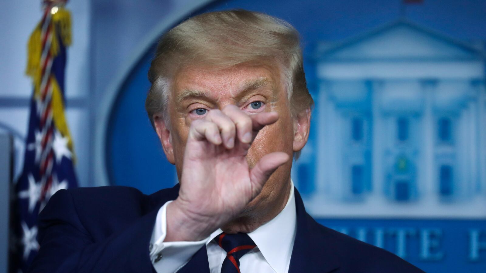 2020-09-04T220923Z_801753753_RC2YRI96ICKR_RTRMADP_3_USA-TRUMP_wypfqu