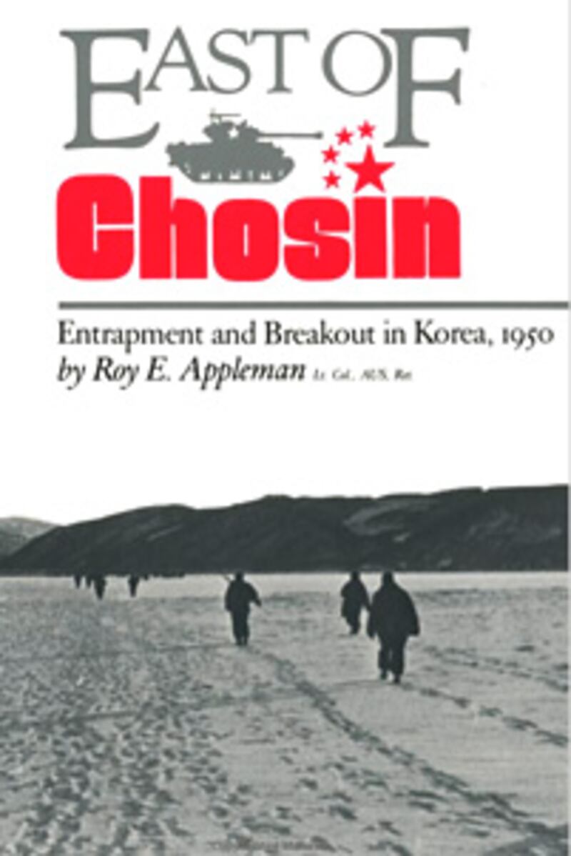 articles/2012/11/13/thomas-e-ricks-s-u-s-military-book-bag/tom-ricks-bookbag-military-generals-east-of-chosin_m25erv