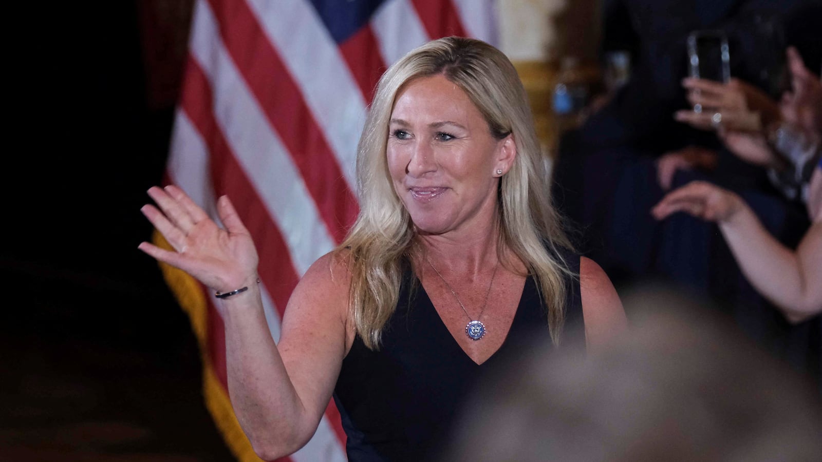 2023-04-05T012059Z_1927465735_RC2080A7CEHE_RTRMADP_3_USA-TRUMP_f3ts5w