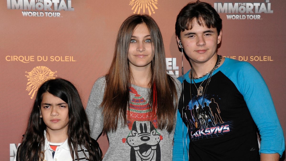 cheats/2012/07/27/katherine-jackson-to-share-custody/jackson-children-custody-cheat_nlhswi