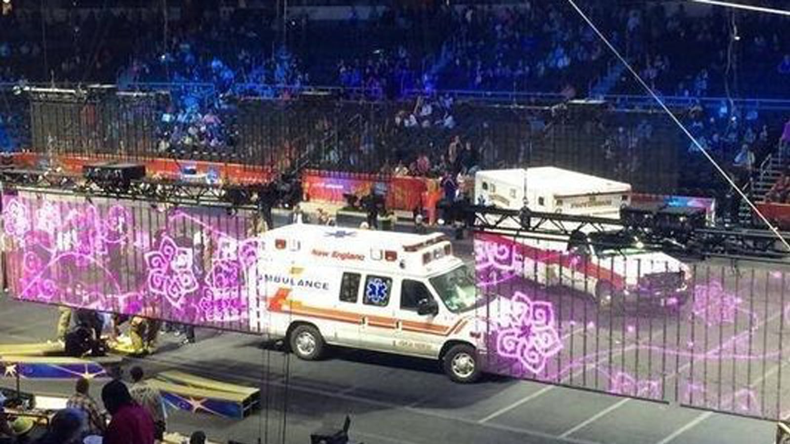 cheats/2014/05/04/high-wire-snaps-9-circus-acrobats-hurt/140504-dd-cheat_bbj5gl