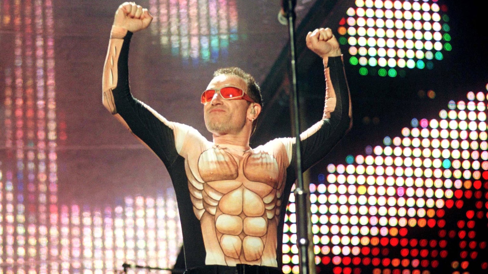 170921-Guccione-U2-tease2_er1a41