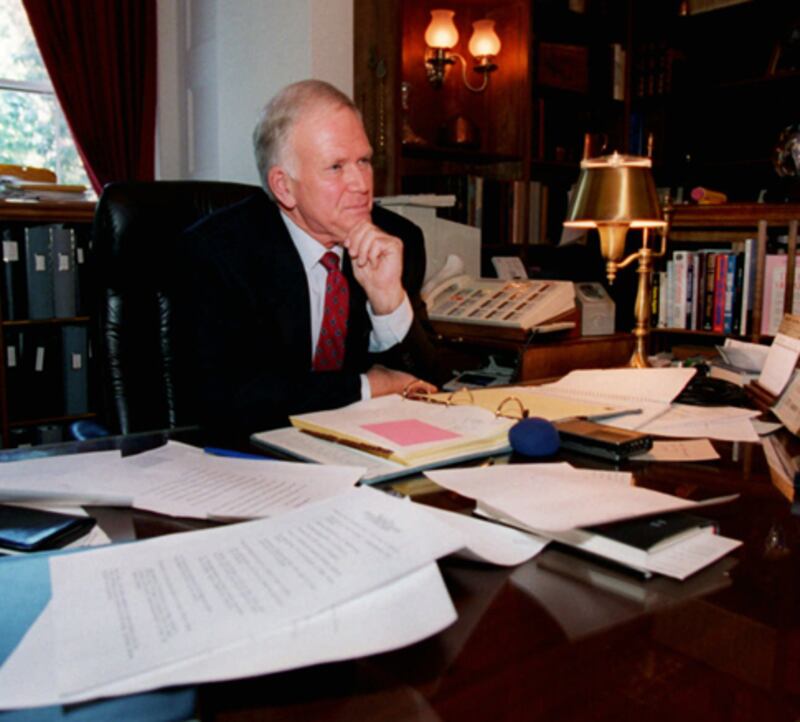 galleries/2010/11/04/boozy-politicians/politicians-drinking---packwood_cmchtf