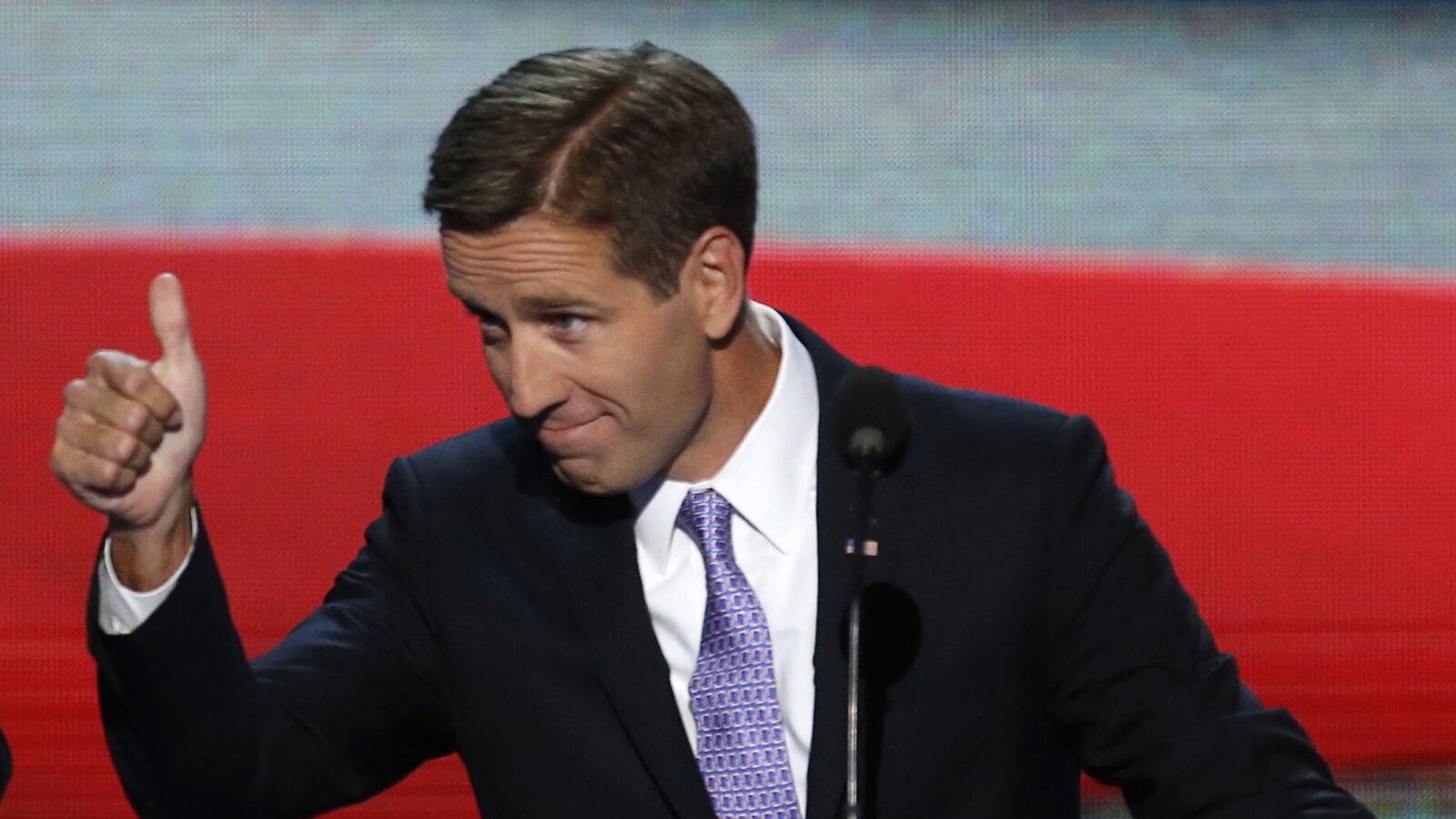 articles/2015/05/30/beau-biden-a-death-in-the-american-family/1530-Biden-Avlon-tease_agrynb