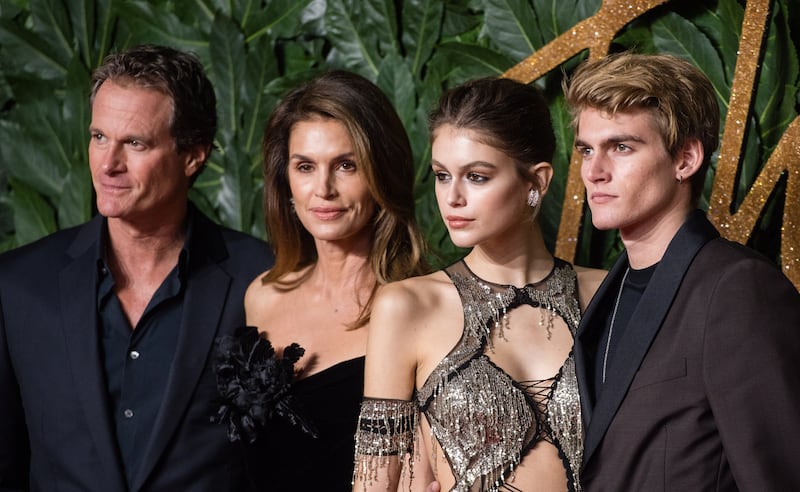 LONDON, ENGLAND - DECEMBER 10: Rande Gerber, Cindy Crawford, Kaia Gerber and Presley Gerber arrive at The Fashion Awards 2018 In Partnership With Swarovski at Royal Albert Hall on December 10, 2018 in London, England. (Photo by Samir Hussein/Samir Hussein/WireImage)