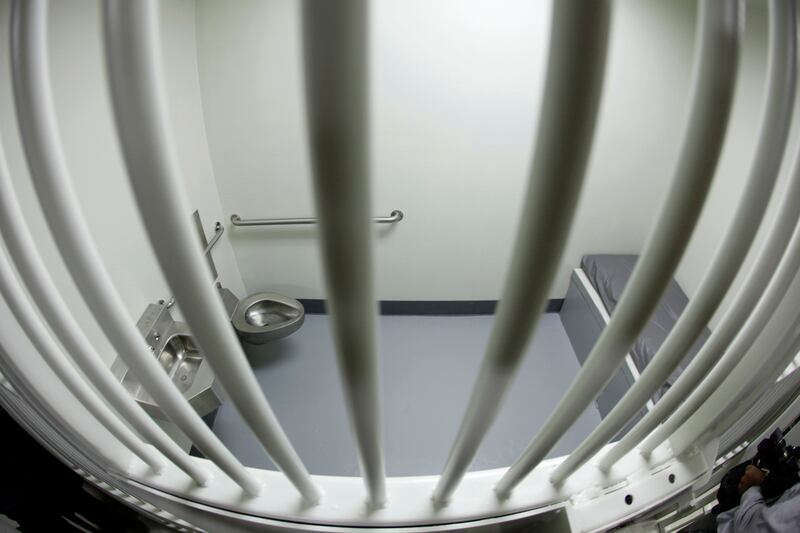 articles/2012/05/21/fighting-for-better-prison-standards/california-death-penalty-cheat_lgxkdi