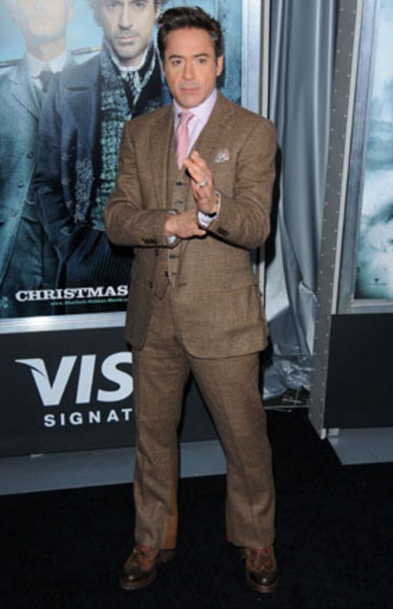 galleries/2009/12/18/sherlock-holmes-premiere/red-carpet---downey-jr_jnqmci