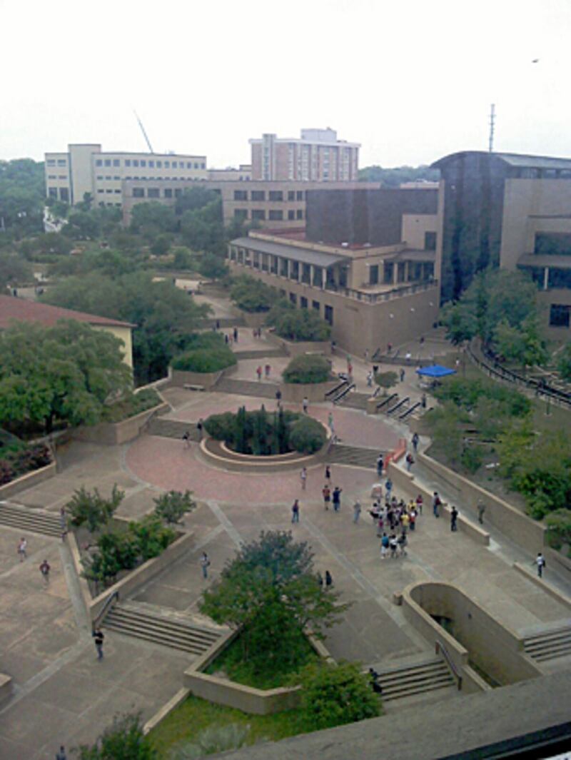 galleries/2010/12/11/druggiest-colleges/druggiest-colleges---35-texas-state-university-san-marcos_o1uymf
