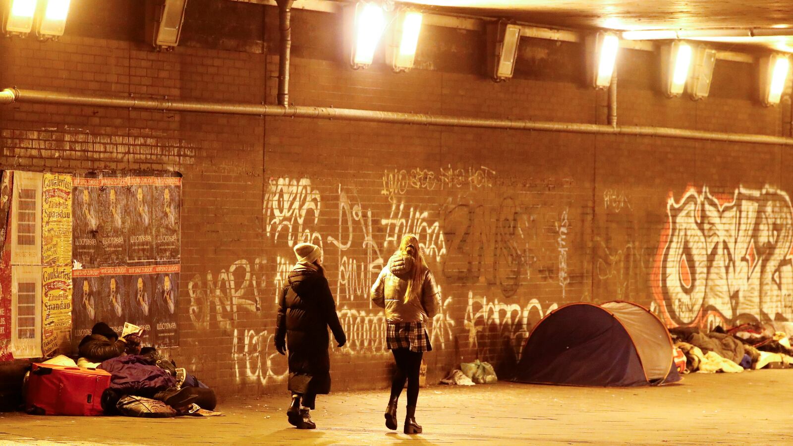 2021-02-04T203859Z_1429389079_RC2WLL9RPSPT_RTRMADP_3_HEALTH-CORONAVIRUS-GERMANY-HOMELESS_wumkfh