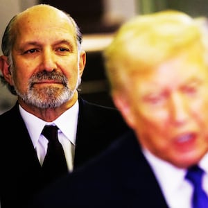 Pam Bondi, Howard Lutnick, Donald Trump, Kristi Noem photo illo