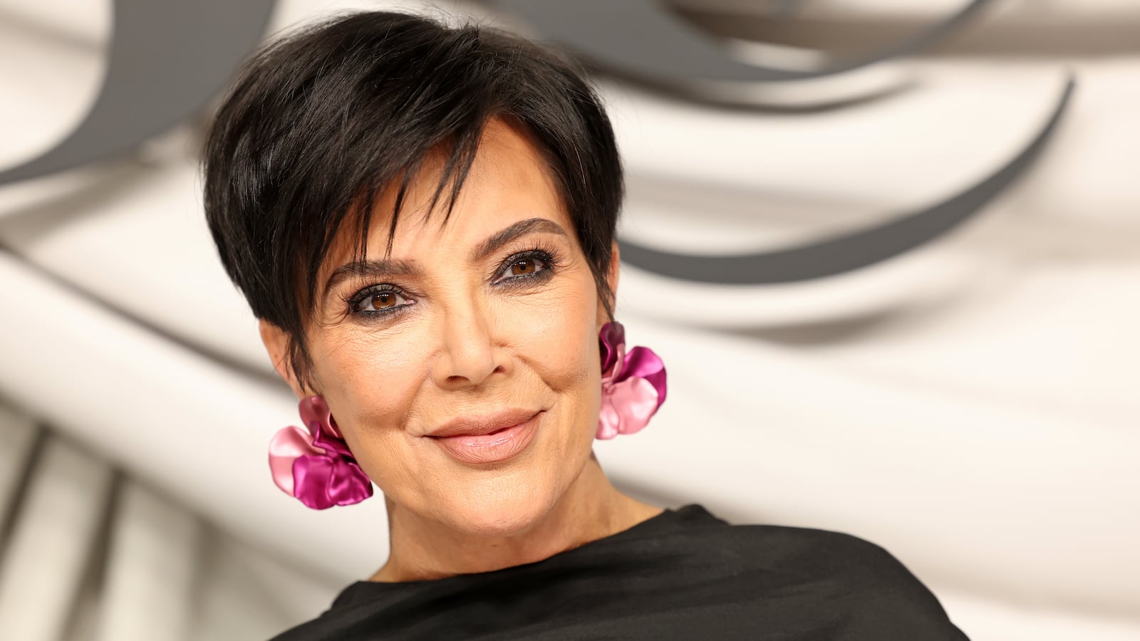 Kris Jenner has revealed her sister Karen Houghton has died