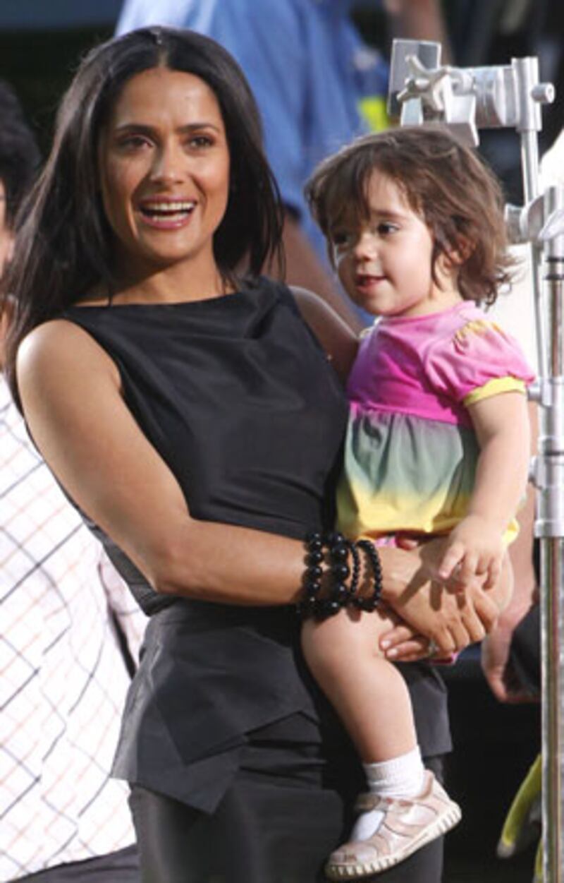 galleries/2009/08/23/fortysomething-moms/ancient-moms---salma-hayek_lksidr