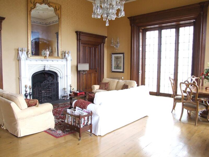 190917-mcnearney-omg-i-want-to-rent-this-house-welsh-castle-04_yhiyyu