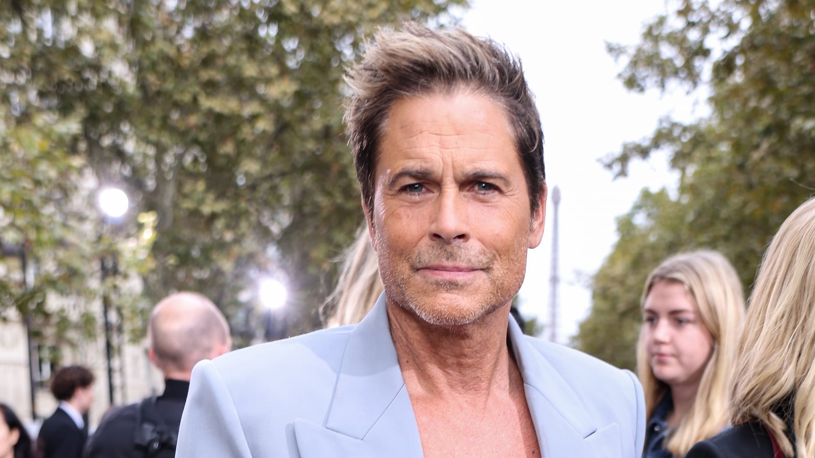 Rob Lowe attends the Stella McCartney Paris Womenswear Spring-Summer 2025.