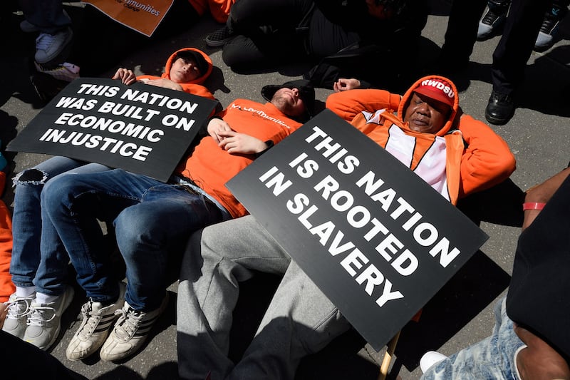 galleries/2015/04/18/the-week-in-pictures-april-18-2015/150417-WIP-09_mp5omf