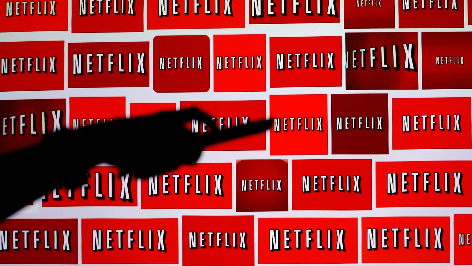 cheats/2015/10/08/netflix-raises-its-prices/151008-netflix-cheat_ury8oz
