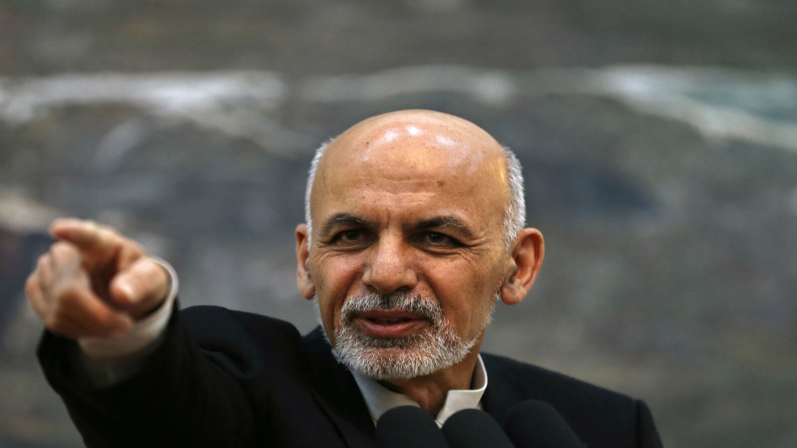 cheats/2014/11/26/afghan-president-orders-military-review/141126-ashraf-ghani-cheat_ykrdyj