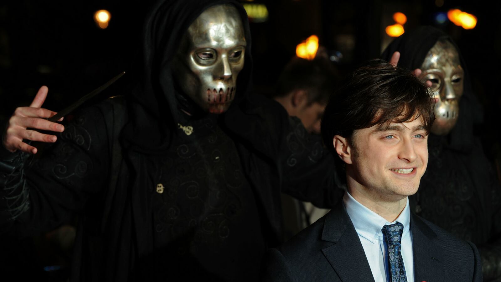 cheats/2014/11/13/brits-launch-kickstarter-campaign-for-new-harry-potter-film/141113-harry-potter-cheat_mgyrvz