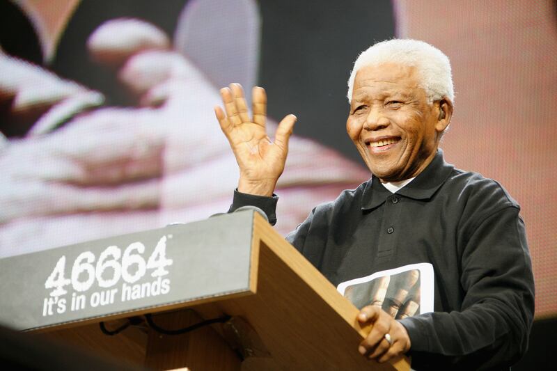 galleries/2013/12/05/nelson-mandela-s-life-in-photo/131205-mandela-21_rmzerg