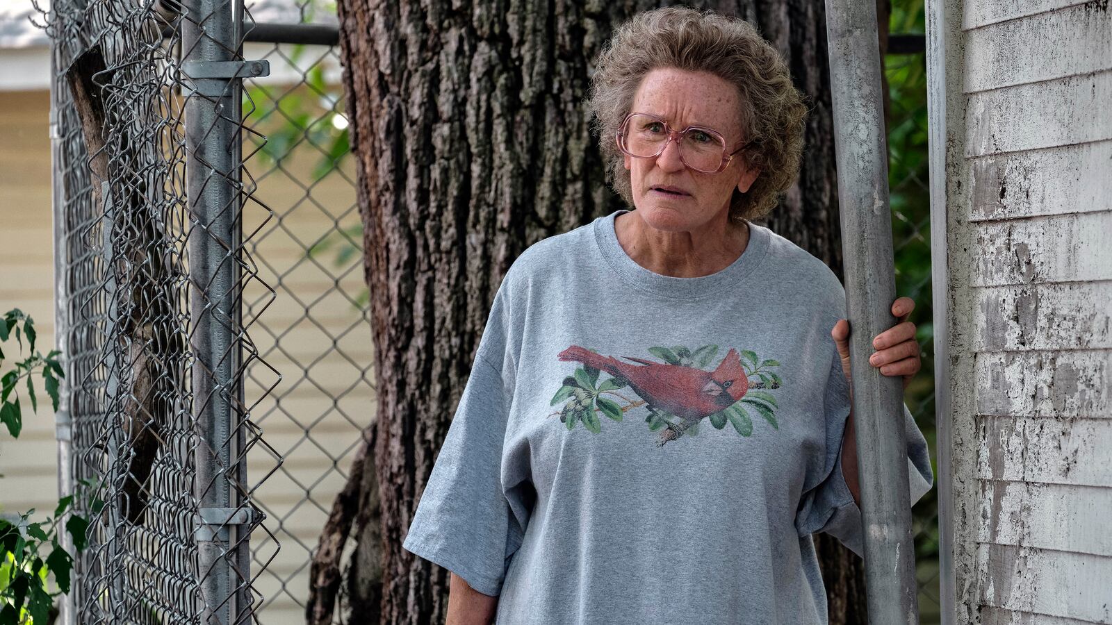 210423-roundtree-Glenn-Close-tease_ckpenu