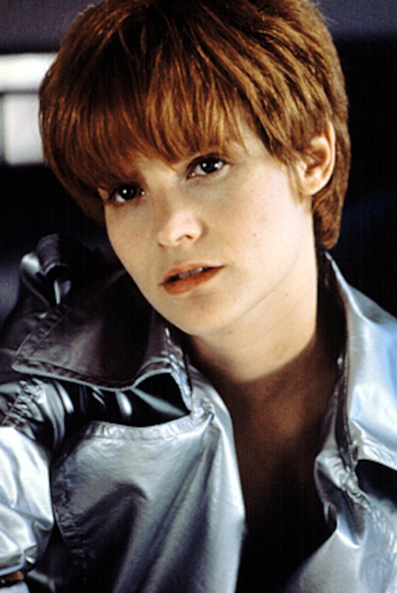 galleries/2011/01/30/crazy-girl-movie-roles/crazy-girls---single-white-female_uws1tt