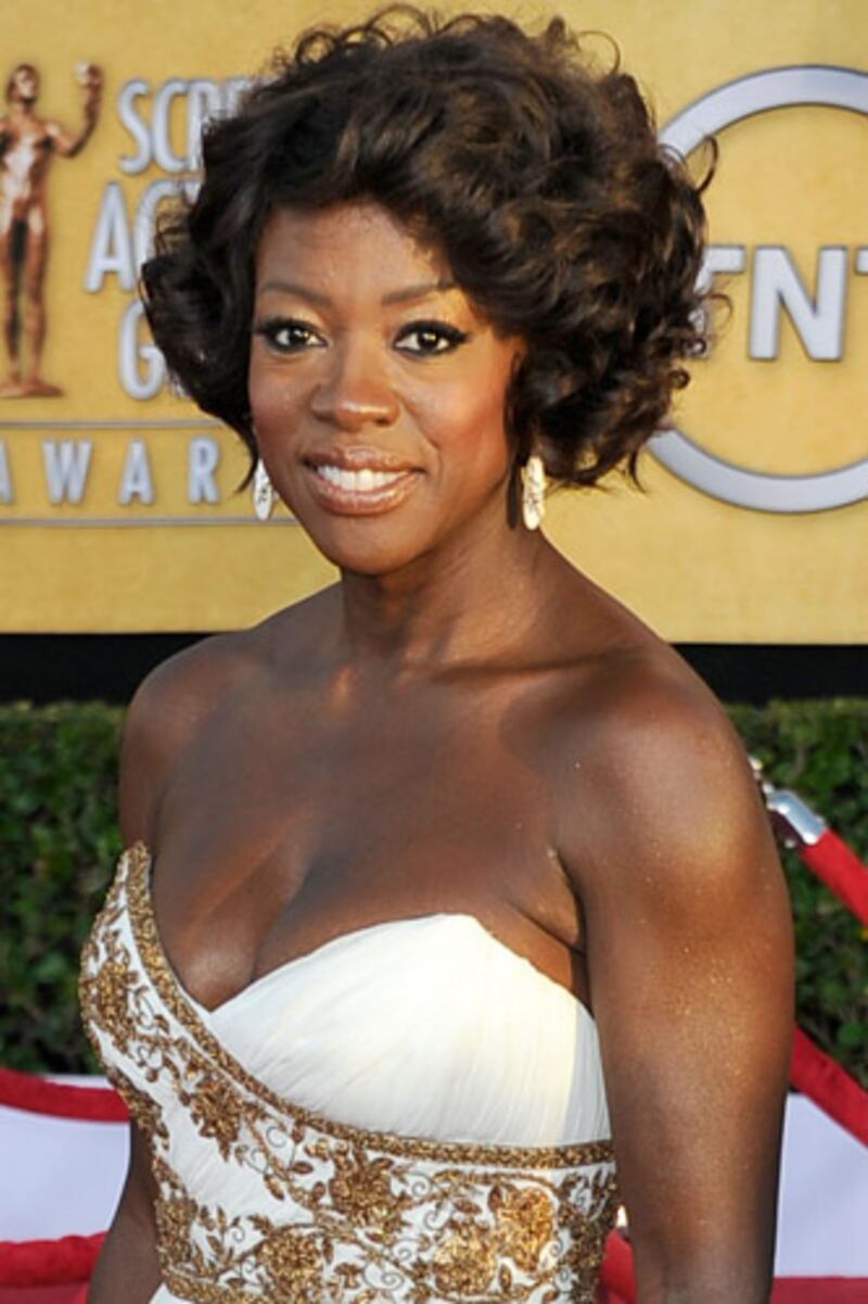 galleries/2012/08/10/jeremy-renner-in-bourne-legacy-steve-carrell-more-hot-after-40-stars-photos/davis-famous-after-forty_vi86uf