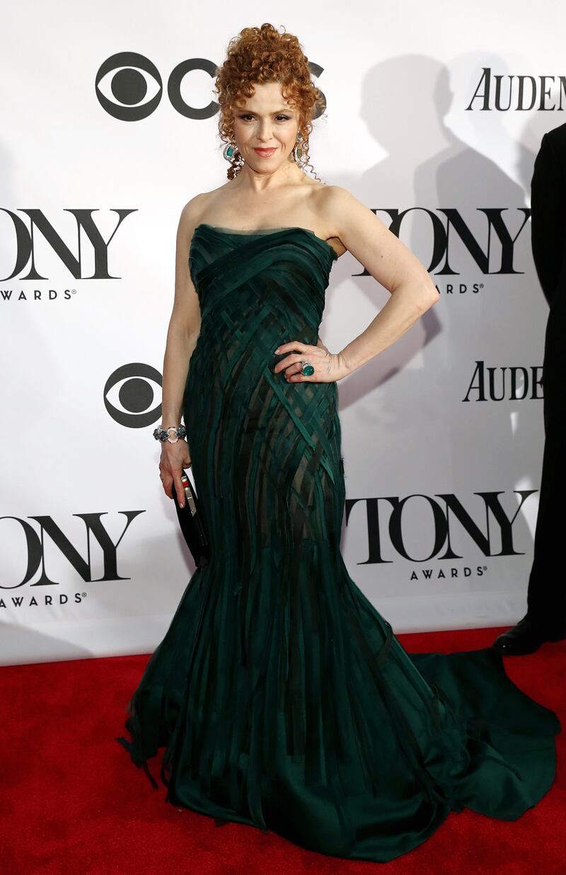 galleries/2013/06/09/tony-awards-red-carpet-2013-neil-patrick-harris-more-photos/130609-tonys-peters_ooc3ea