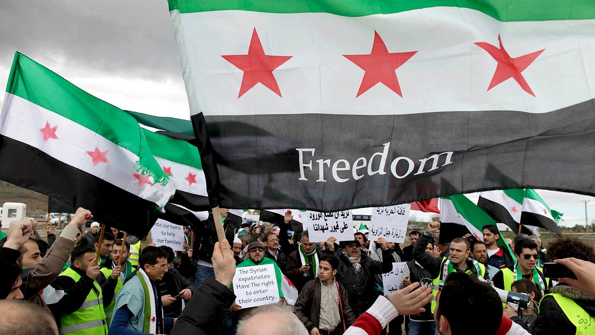 cheats/2012/03/16/turkish-urges-syria-evacuation/syria-turkey-unrest-cheat_fvdq1t