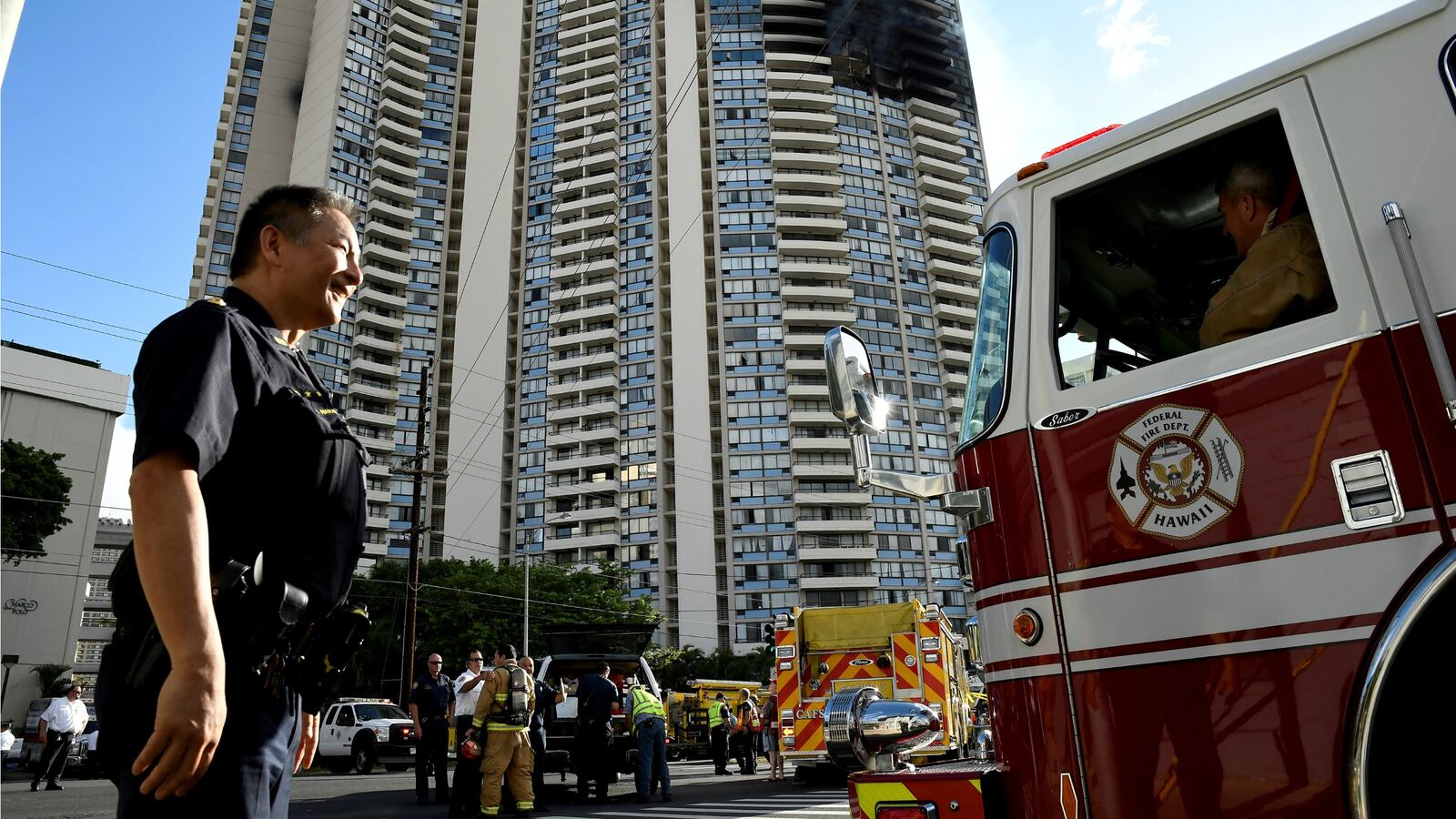 170715-hawaii-high-rise-fire-cheat_awdb0d