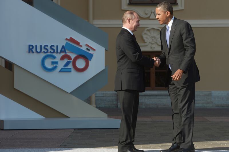 galleries/2013/09/06/g20-summit-decoding-the-body-language/130906-g20-body-language-1_xn6xeg