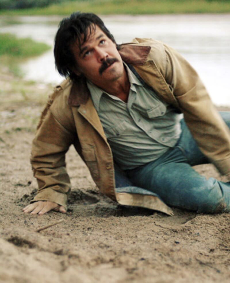 galleries/2011/02/17/fugitive-movies/fugitives---no-country-for-old-men_egrz8i